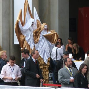 Goldmantuas in Menge
